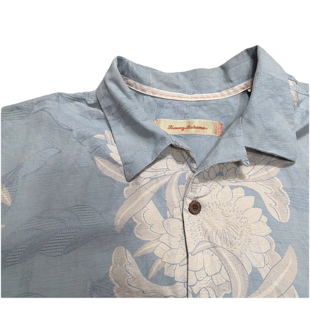 TOMMY BAHAMA 100% Silk Shirt Mens XXL Floral‎ Inlay Light Blue Short Sleeve Camp